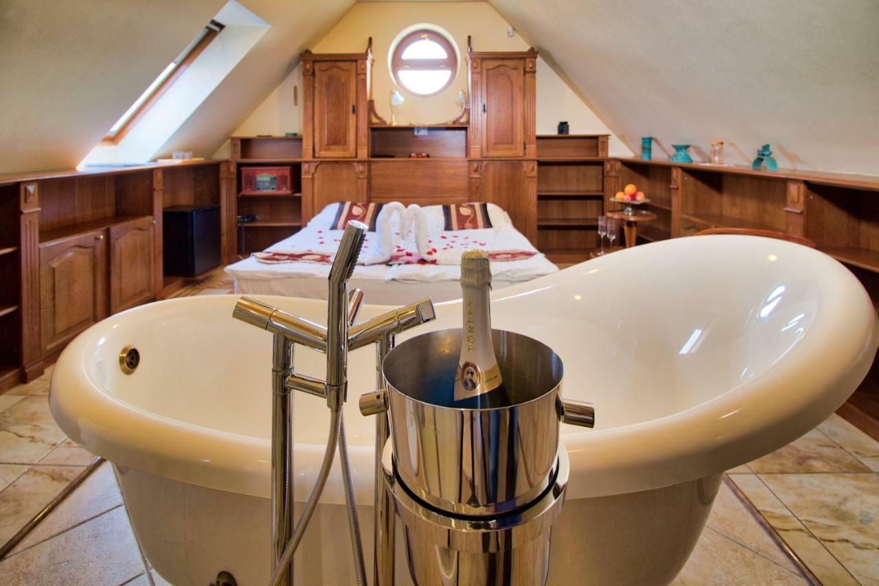 Palazzo Wellness Villa Eger Eksteriør billede