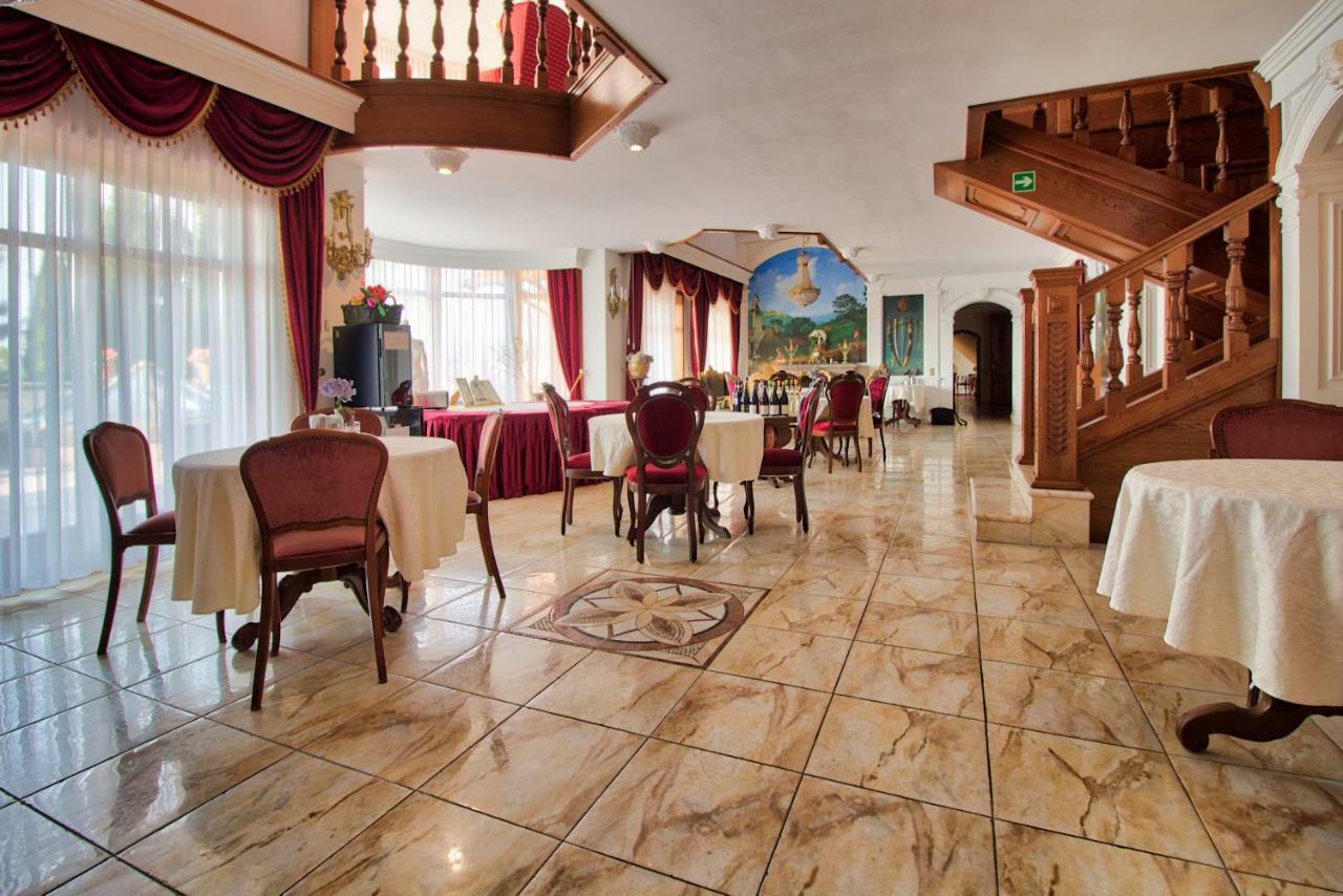 Palazzo Wellness Villa Eger Eksteriør billede