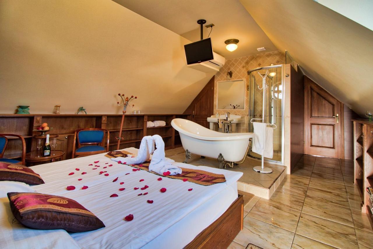 Palazzo Wellness Villa Eger Eksteriør billede